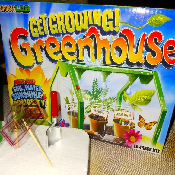 Smartlab Greenhouse - Picture 3 of 3